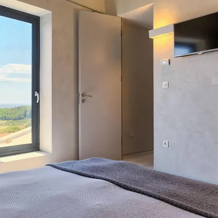 Hello Sunshine 波雷奇